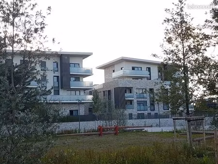 a louer appartement 3p (t3) dans un immeuble de standing