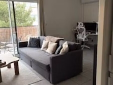 appartement t2 terasse + parking