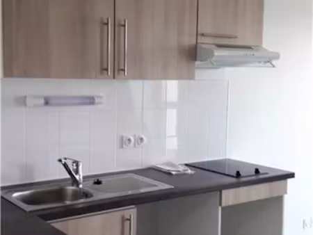 location appartement 3 pièces 59 m² à bihorel (76420)  969 €