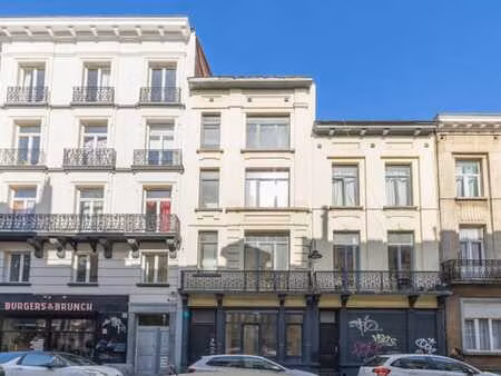 hyper centre - immeuble de logement et commerce à rénover