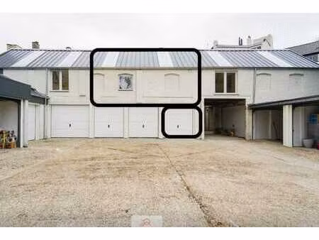 loods - atelier 55 m² met water- en elektriciteitsaanslui...