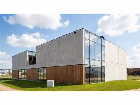 bâtiment industriel