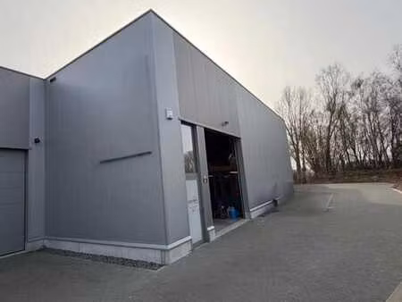 unité pme 380 m² à louer près de l’e313 – ranst