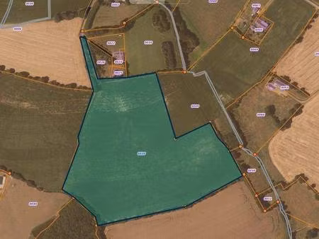 terrain agricole à vendre