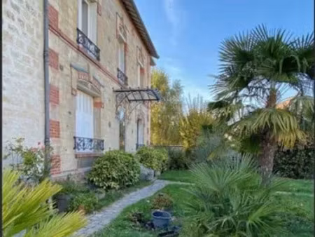 location meublée appartement 2 pièces 36 m² à chatou (78400)  1 215 €