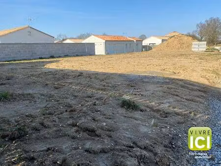 vente terrain à saint-hilaire-de-chaléons (44680) : à vendre / 432m² saint-hilaire-de-chal