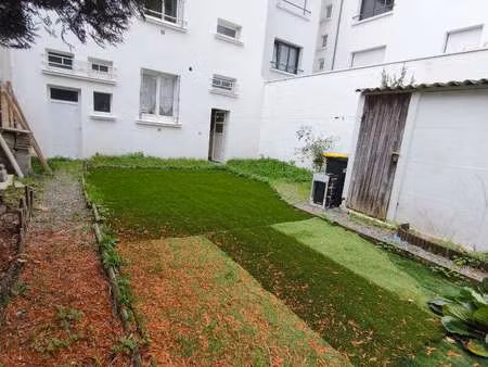 vente immeuble à saint-nazaire (30200) : à vendre / 126m² saint-nazaire