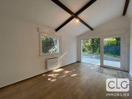 location appartement 4 pièces à plobannalec-lesconil (29740) : à louer 4 pièces / 71m² plo