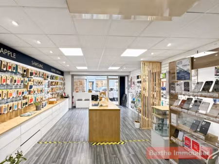 location locaux professionnels 70 m² à gaillac (81600)  650 €