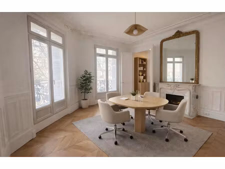 location locaux professionnels 115 m² à paris 1er (75001)  4 470 €