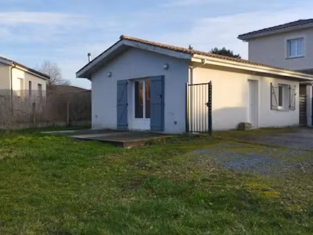 location meublée maison 3 pièces 47 m² à sadirac (33670)  800 €