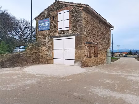 location locaux professionnels 50 m² à rochegude (26790)  350 €