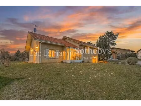 maison de luxe à vendre à douvaine : 660 000 € | 145m²