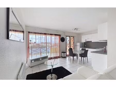 location appartement  m² t-2 à anglet  895 €