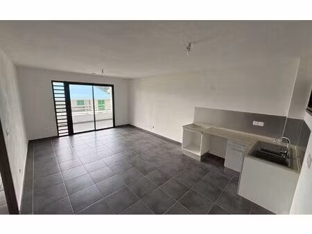 location appartement  42.44 m² t-2 à cayenne  736 €