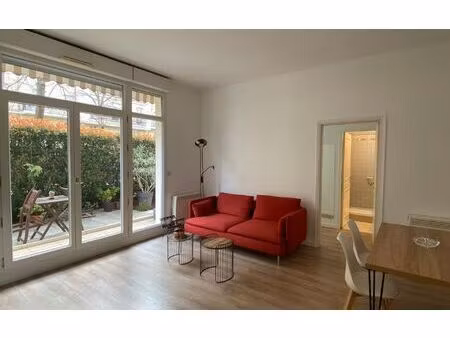location appartement  48.92 m² t-2 à issy-les-moulineaux  1 400 €