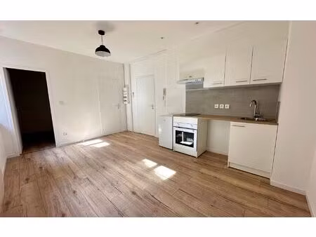 location appartement  m² t-1 à sallèles-d'aude  450 €