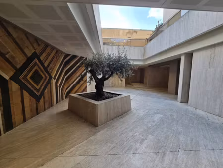 location locaux professionnels 260 m² à paris 17ème (75017)  6 583 €