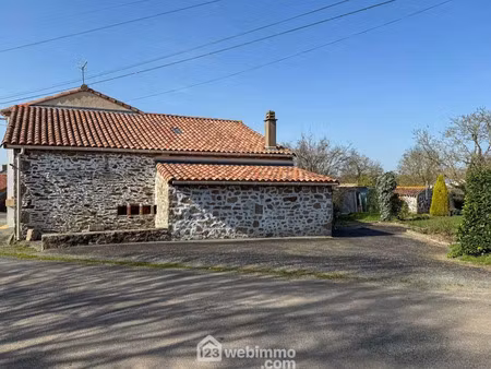 vente maison à pouzauges (85700) : à vendre / 120m² pouzauges