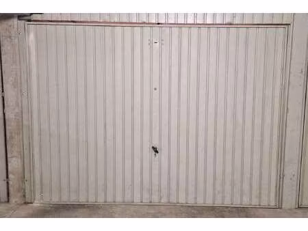 location garage box et parking à mougins (06250) : à louer / mougins