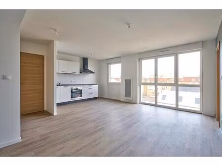 a louer - appartement 2 pièces neuf - proche parc sainte-mar