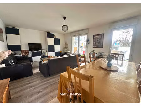 sainte-luce-sur-loire bourg - 3 chambres  2 balcons  garage double et parking