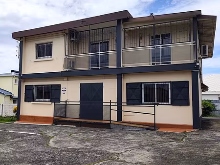 a louer - bureaux - commerce - locaux pro de 240m2 avec 1150