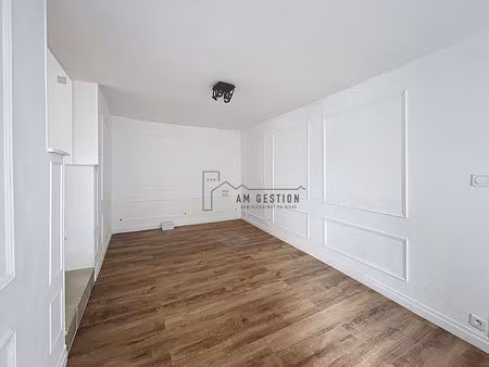 local 58m² dans le bourg d'ambazac