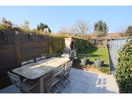 hem - agréable maison mitoyenne 4 chambres avec jardin