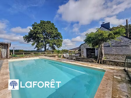 maison en pierre avec piscine et terrain d'1 hectare