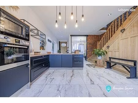 propriété 9 pièces 204 m²