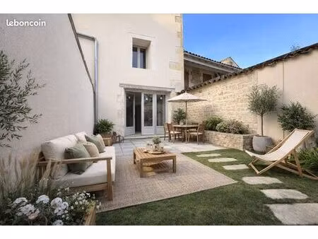 maison de ville 4 pièces 160 m²