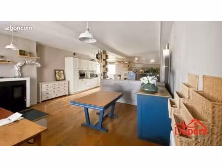 propriété 7 pièces 193 m²