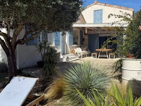 “quartier chabrillan – maison familiale avec piscine”