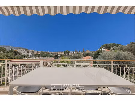 signature contemporaine et vue mer au petit juas à cannes