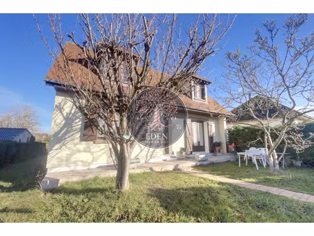 maison sur sous-sol total dans secteur calme et recherché