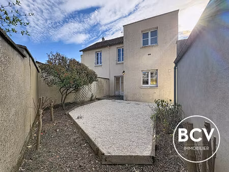 chartres - comtesses - maison de 77 m² avec garage