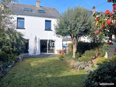 maison de ville 8 pièces 170 m²