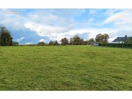 terrain 1 570 m² anveville