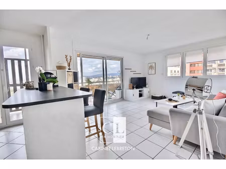 appartement t3 avec terrasse à st tronc marseille 13010