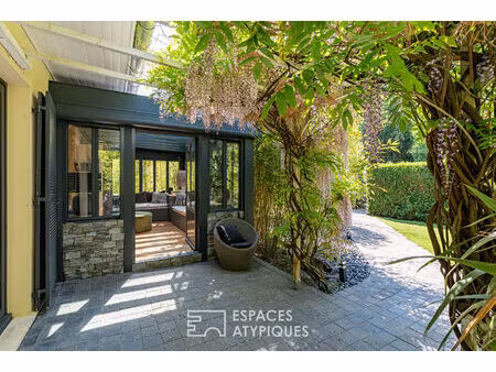 élégante maison avec piscine et vue panoramique à dampierre-en-yvelines