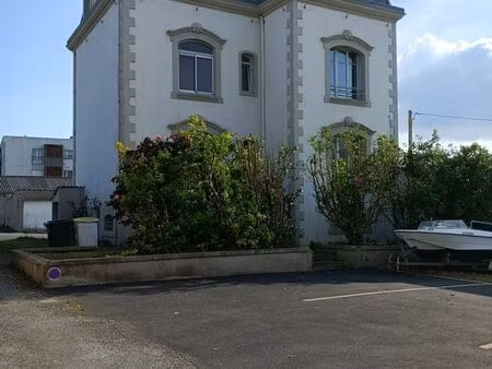 t3 meublé lumineux 68 m² – parking + cave + jardin possible – kerbonne