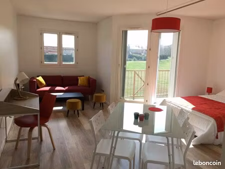 grand t1 bis meublé à saint-genis-laval