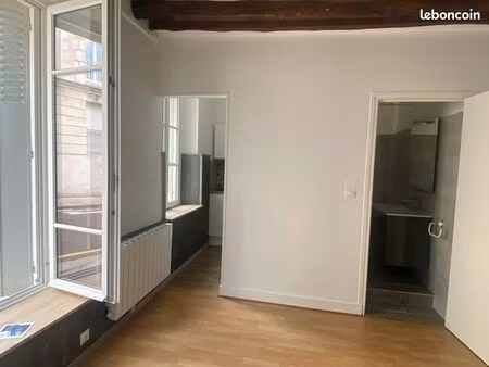 studio 1 pièce 23 m²