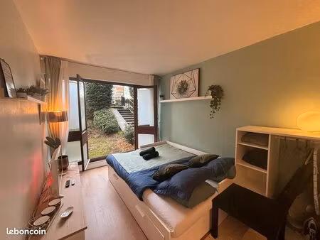 studio meublé rénové  proche du château de versailles