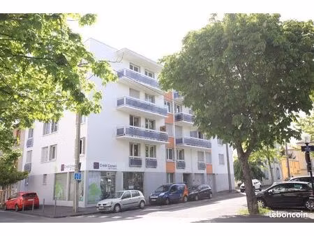 appartement 1 pièce 27 m²