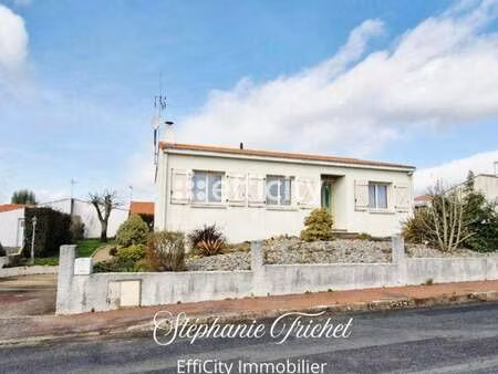 vente maison à venansault (85190) : à vendre / 101m² venansault