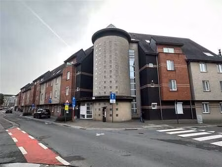 ruim duplex-appartement met 2 slaapkamers en terras