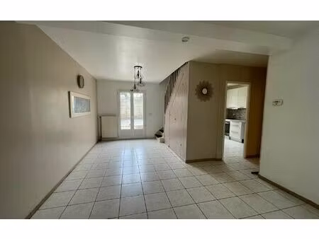 location maison  94.35 m² t-4 à égly  1 500 €