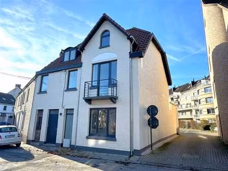 bail 6/8 mois !!!! courte duree